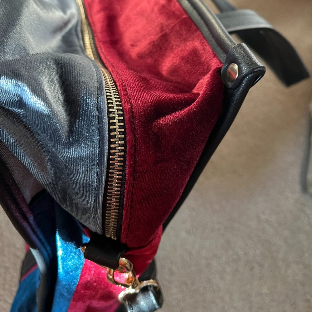 Large NWOT *Velvet* Tote Shoulder Bag w/ Removable Crossbody Strap - Picture 8 of 9